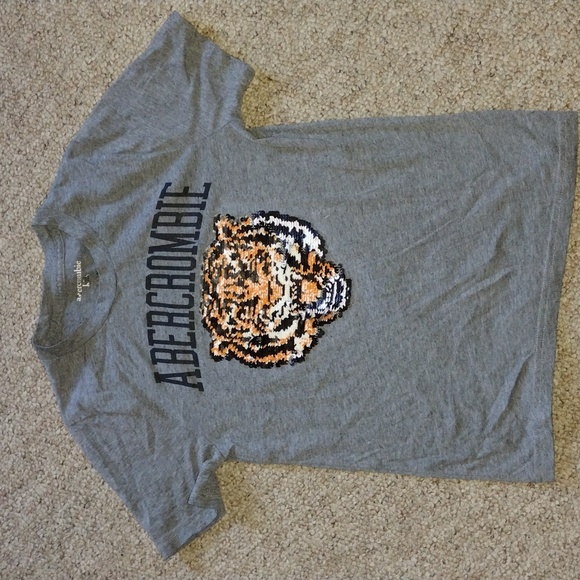 Grey 9/10 Abercrombie kids sequin shirt